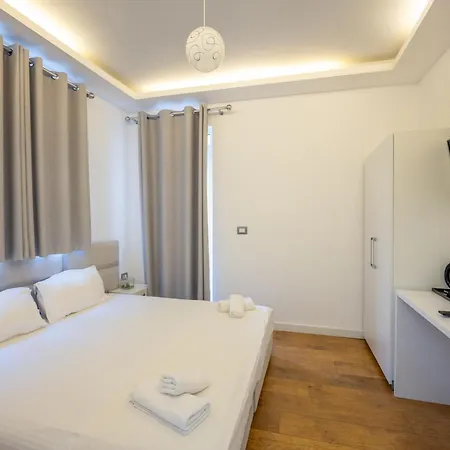 Hotel Myrtai - Center 3*