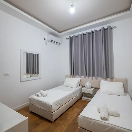 Myrtai - Center Sarandë