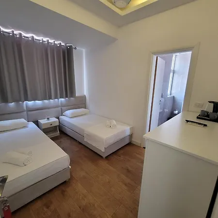 Myrtai - Center فندق 3*