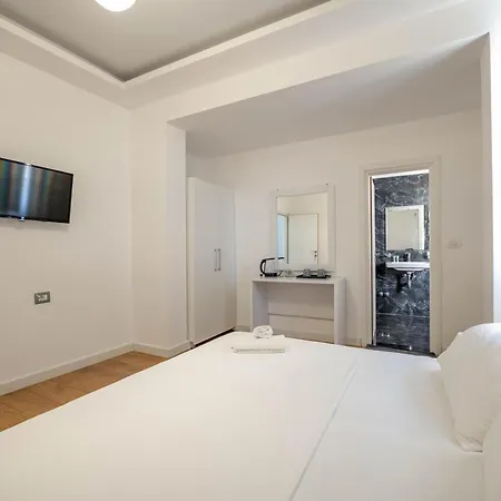 Hotel Myrtai - Center 3*