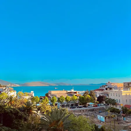 Myrtai - Center فندق 3*