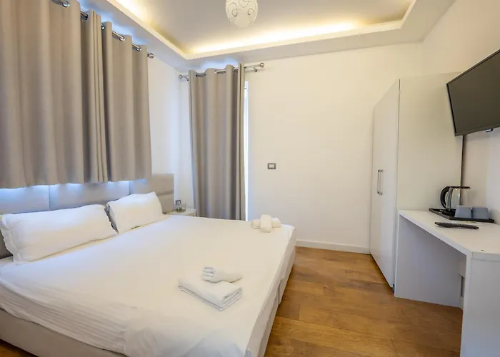 Hotel Myrtai - Center Sarandë